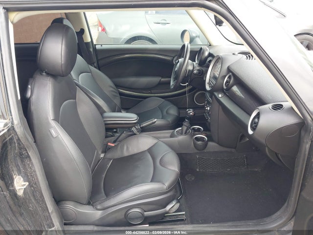 2013 MINI CLUBMAN WMWZG3C57DT576875 Photo 4