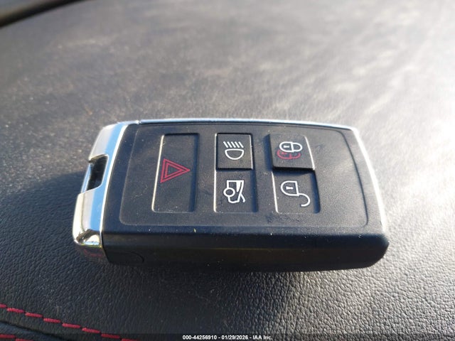 2021 JAGUAR XF SAJBL4GX4MCY90227 Photo 10