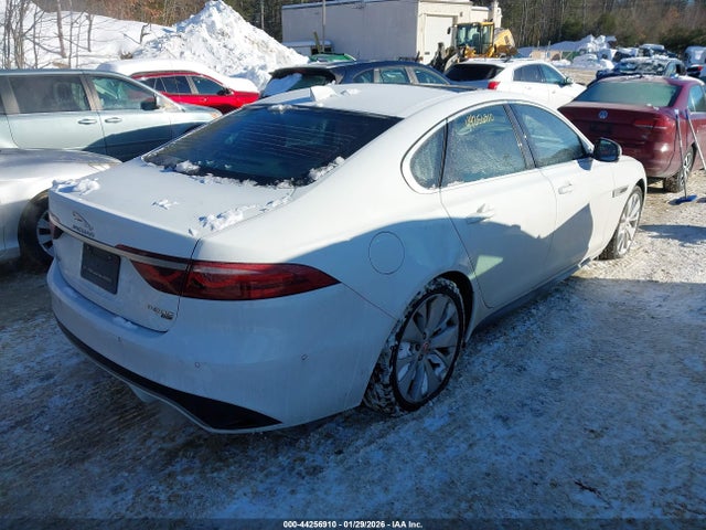 2021 JAGUAR XF SAJBL4GX4MCY90227 Photo 3