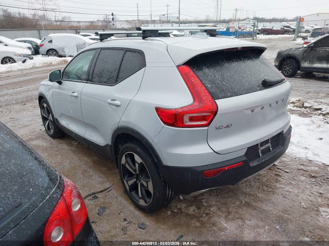 2020 VOLVO XC40 YV4162UK9L2270554 Photo 2