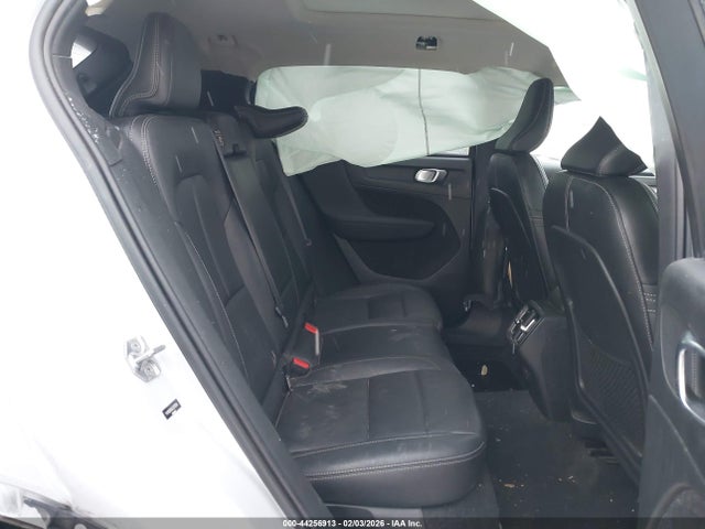 2020 VOLVO XC40 YV4162UK9L2270554 Photo 7