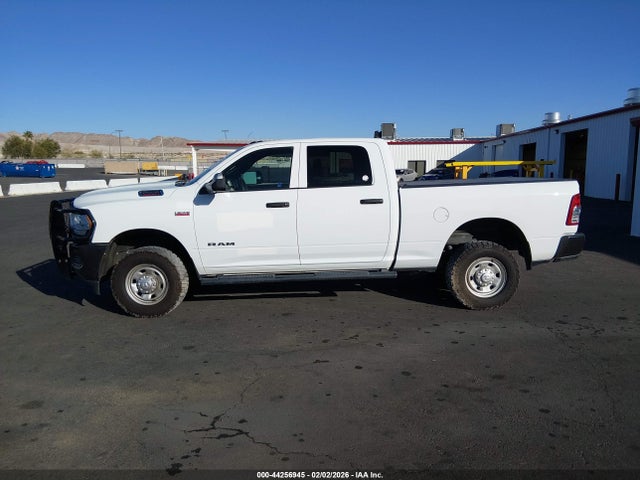 3C6UR5CJ5NG322474 RAM 2500 Tradesman 4x4 6&#039;4 Box