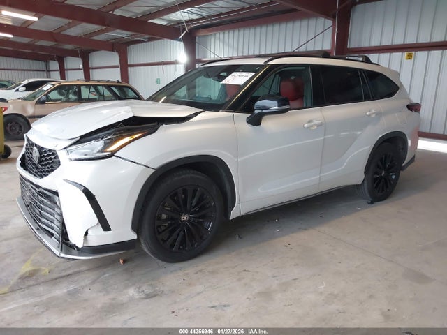 5TDKDRBH8RS548343 Toyota Highlander Xse