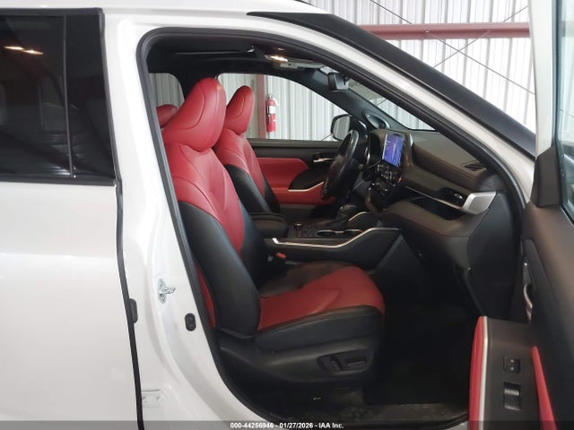 5TDKDRBH8RS548343 Toyota Highlander Xse