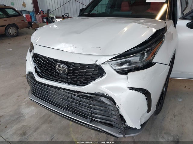 5TDKDRBH8RS548343 Toyota Highlander Xse