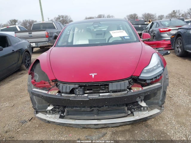 44256996 :رقم المزاد ، 5YJ3E1EA7KF312293 vin ، 2019 Tesla Model 3 Long Range/mid Range/standard Range/standard Range Plus مزاد بيع