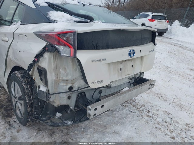 JTDKARFU5H3541785 Toyota Prius Four