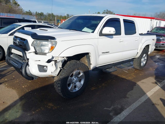 Toyota Tacoma Base V6 2014 5TFLU4EN4EX099014 Image 2