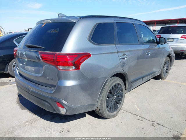 2020 MITSUBISHI OUTLANDER JA4AD3A33LZ037038 Photo 3