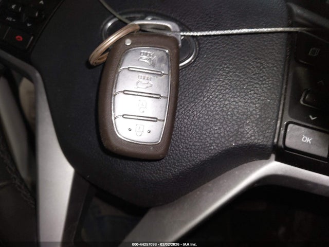 KM8J3CA25HU305605 Hyundai Tucson Limited