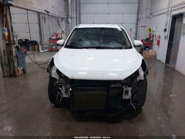KM8J3CA25HU305605 Hyundai Tucson Limited