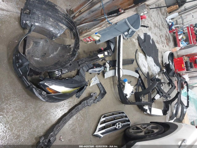 KM8J3CA25HU305605 Hyundai Tucson Limited