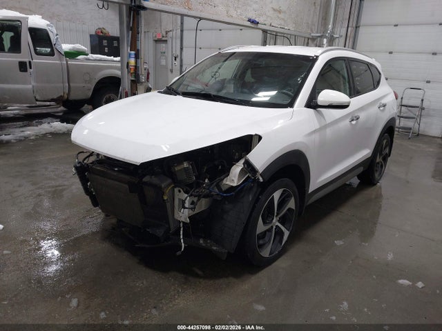 KM8J3CA25HU305605 Hyundai Tucson Limited