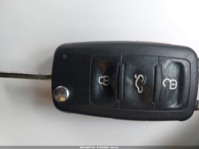 3VW267AJ9GM277077 Volkswagen Jetta 1.4t S
