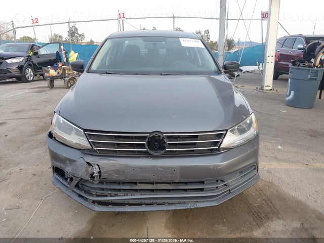 3VW267AJ9GM277077 Volkswagen Jetta 1.4t S