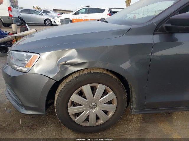 3VW267AJ9GM277077 Volkswagen Jetta 1.4t S