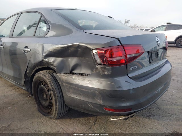 3VW267AJ9GM277077 Volkswagen Jetta 1.4t S