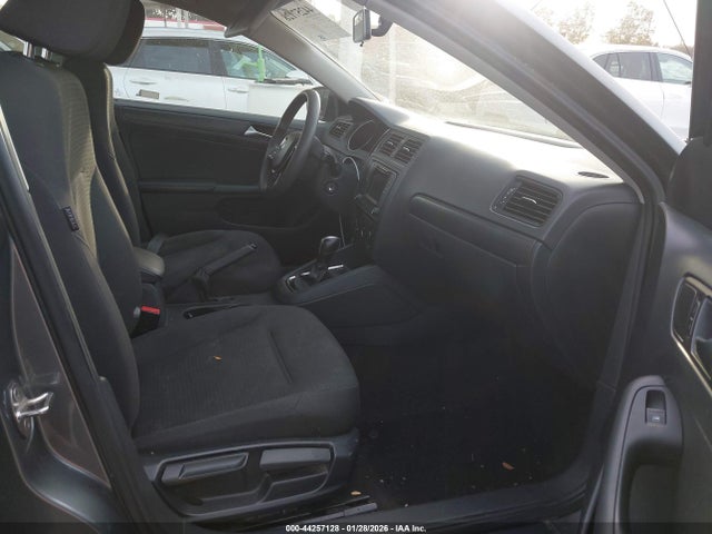 3VW267AJ9GM277077 Volkswagen Jetta 1.4t S