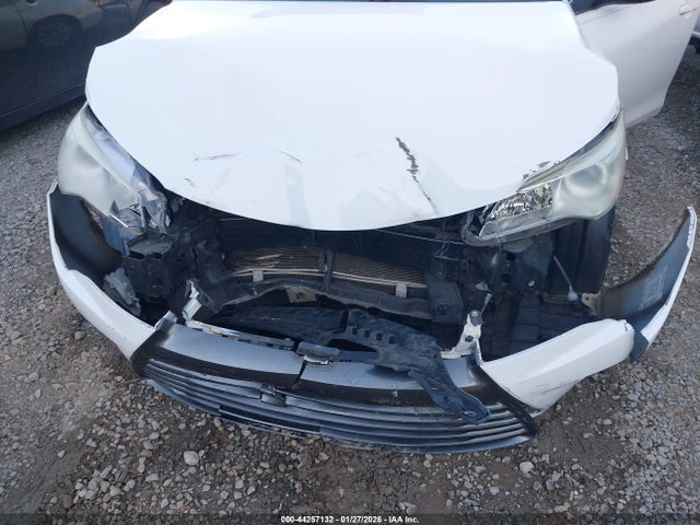 4T1BF1FK6FU992728 Toyota CAMRY LE