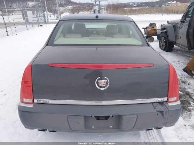 44257137 :رقم المزاد ، 1G6KD57Y46U232885 vin ، 2006 Cadillac Dts Standard مزاد بيع