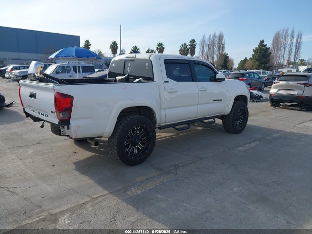 3TMAZ5CN6JM057591 Toyota Tacoma Sr5 V6