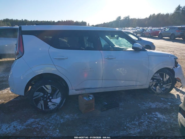 KNDJ53AU0R7905481 KIA Soul Gt-line