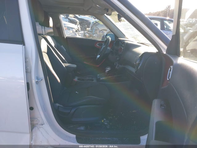 KNDJ53AU0R7905481 KIA Soul Gt-line
