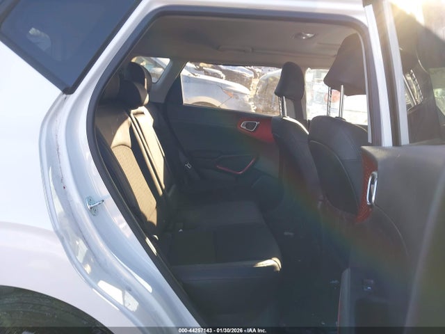 KNDJ53AU0R7905481 KIA Soul Gt-line