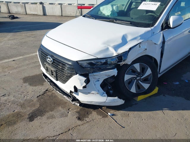 KMHC75LC7HU034321 Hyundai Ioniq Hybrid Sel