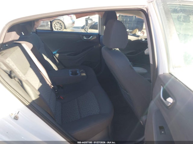 KMHC75LC7HU034321 Hyundai Ioniq Hybrid Sel