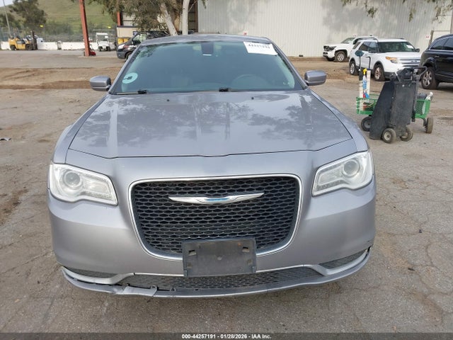 Chrysler 300 Limited 2015 2C3CCAAG6FH797465 Image 12