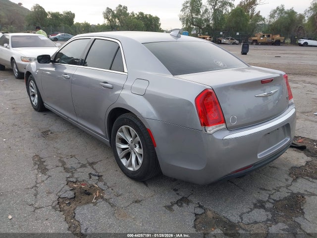 Chrysler 300 Limited 2015 2C3CCAAG6FH797465 Image 3