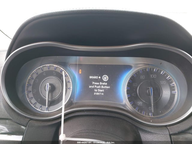 Chrysler 300 Limited 2015 2C3CCAAG6FH797465 Image 7
