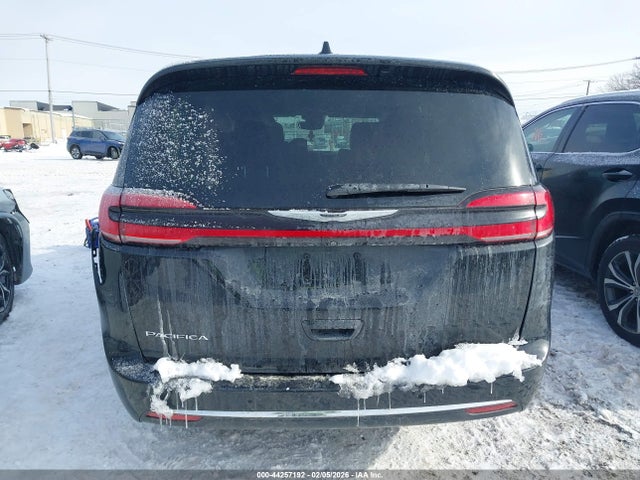 Продажа на аукционе авто 2024 Chrysler Pacifica Touring L, vin: 2C4RC1BG0RR156492, номер лота: 44257192