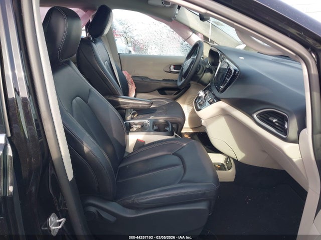 Продажа на аукционе авто 2024 Chrysler Pacifica Touring L, vin: 2C4RC1BG0RR156492, номер лота: 44257192