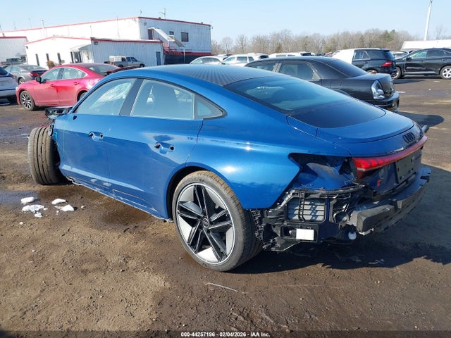 2024 AUDI RS E-TRON GT WAUBHBFW0R7900780 Photo 2