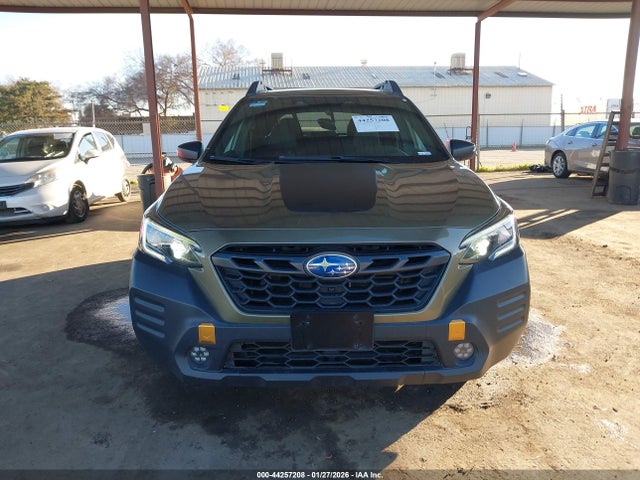 4S4BTGUD6P3135042 Subaru Outback Wilderness
