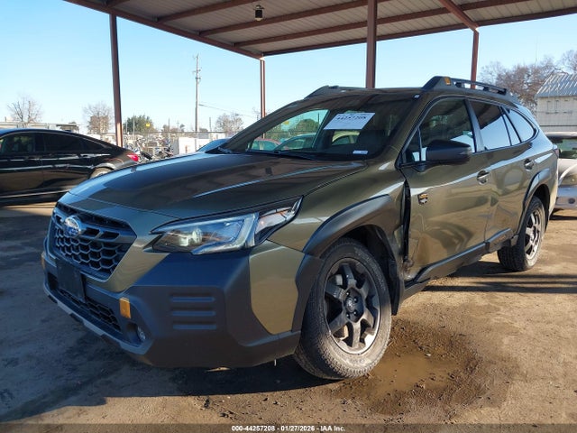 4S4BTGUD6P3135042 Subaru Outback Wilderness
