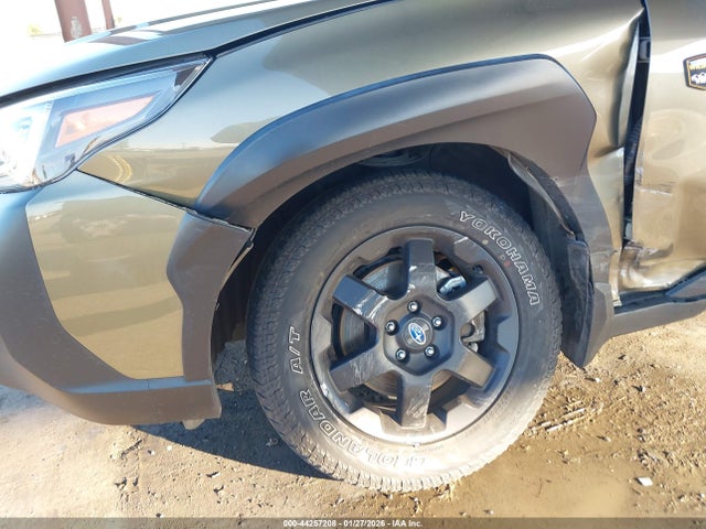 4S4BTGUD6P3135042 Subaru Outback Wilderness