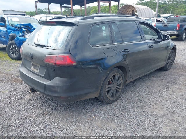3VWCA7AU5FM515700 Volkswagen Golf Sportwagen Tdi Se 4-door