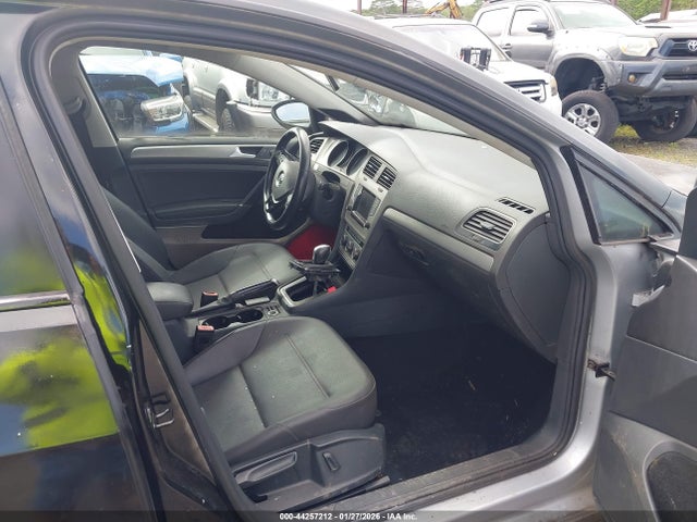 3VWCA7AU5FM515700 Volkswagen Golf Sportwagen Tdi Se 4-door