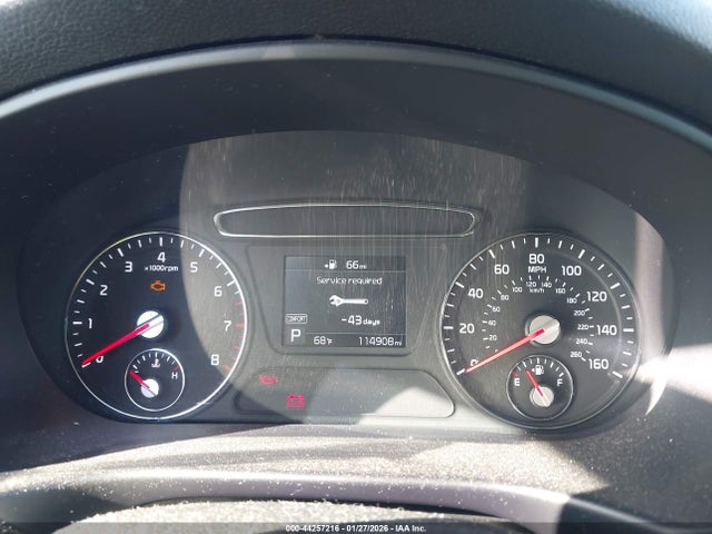 5XYPG4A3XKG452190 KIA Sorento 2.4l Lx