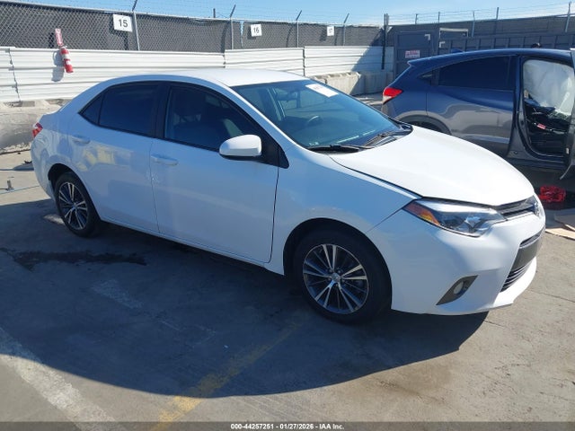 Toyota Corolla Le Plus 2016 5YFBURHE4GP443706 Image 1