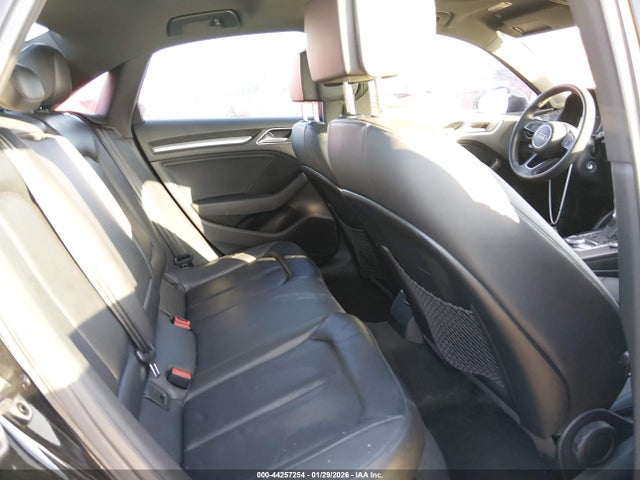 2018 AUDI A3 WAUAUGFF4J1062846 Photo 7