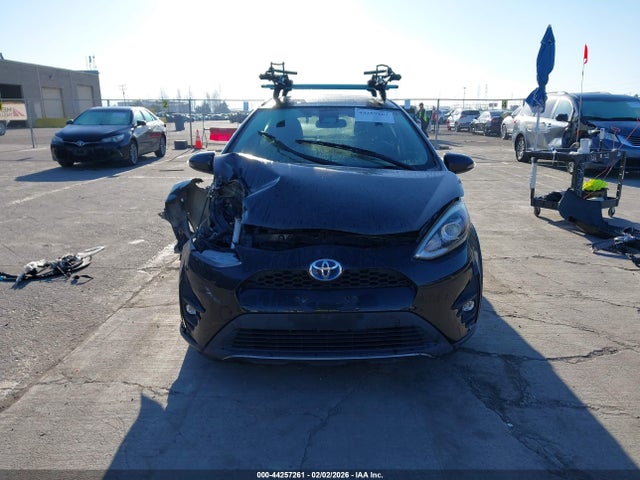 JTDKDTB38J1605711 Toyota Prius C Four