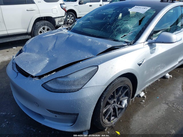 2018 TESLA MODEL 3 5YJ3E1EB6JF065064 Photo 5