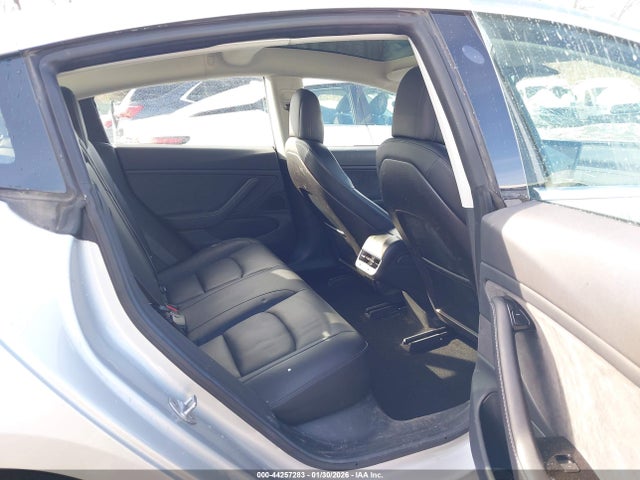 2018 TESLA MODEL 3 5YJ3E1EB6JF065064 Photo 7
