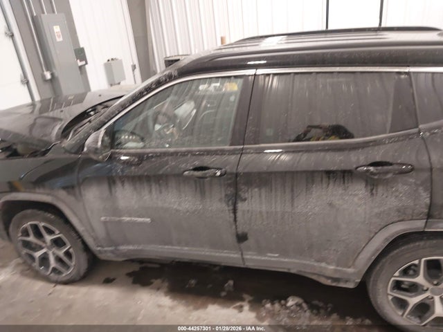 Jeep Compass Limited 4x4 2025 3C4NJDCN2ST502614 Image 14