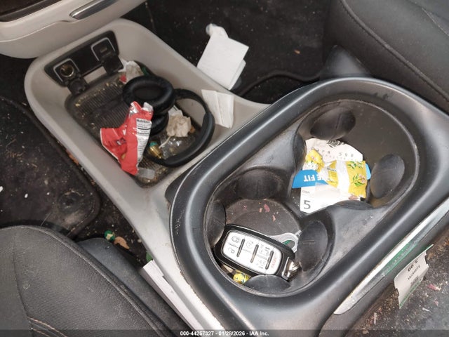 2018 CHRYSLER PACIFICA 2C4RC1FG9JR103109 Photo 10