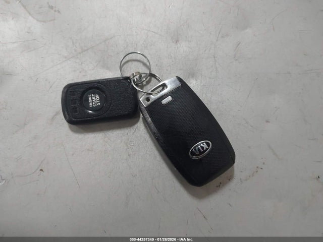 Продаж на аукціоні авто 2017 Kia Sedona Ex, vin: KNDMC5C1XH6280139, номер лоту: 44257349